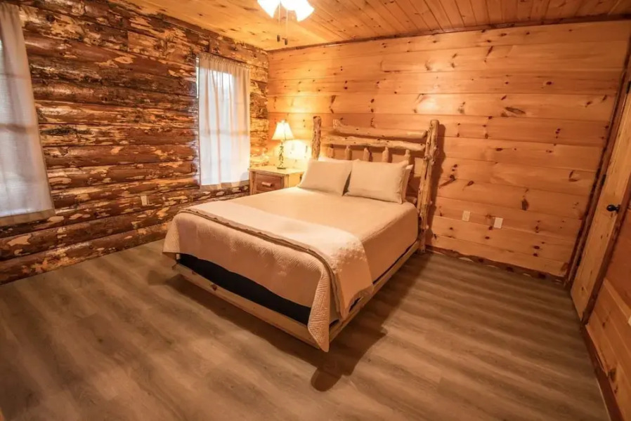 Hilltop At Eagle Ridge 6 Bedroom Cabin by Redawning