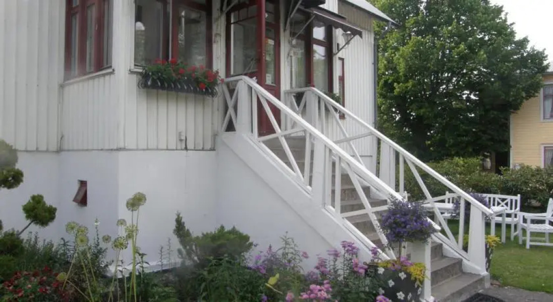 Monicas Rumsuthyrning