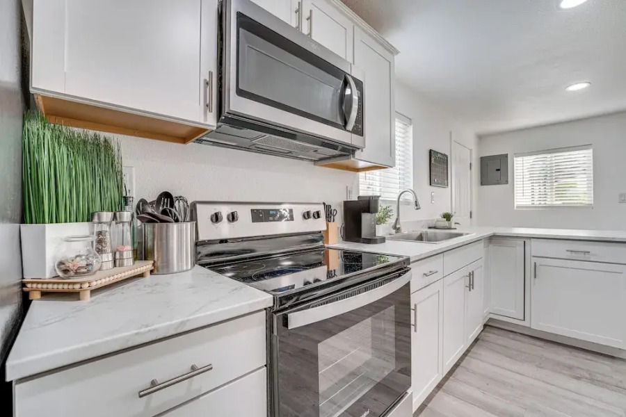 Pet-friendly Home < 1 Mi to Downtown Moses Lake!