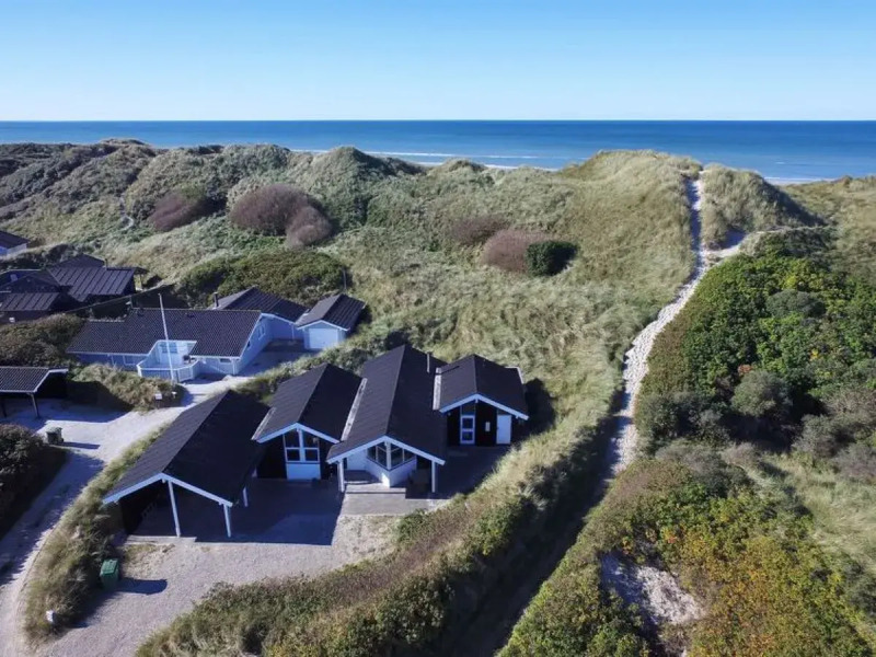 "Lätizia" - 120m from the sea in NW Jutland