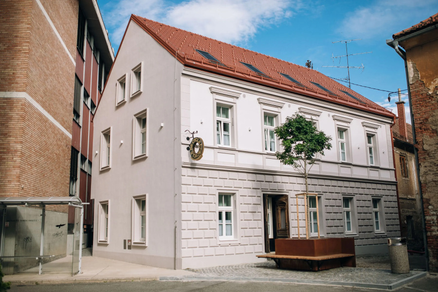 BeCycle Sustainable Stay and Travel