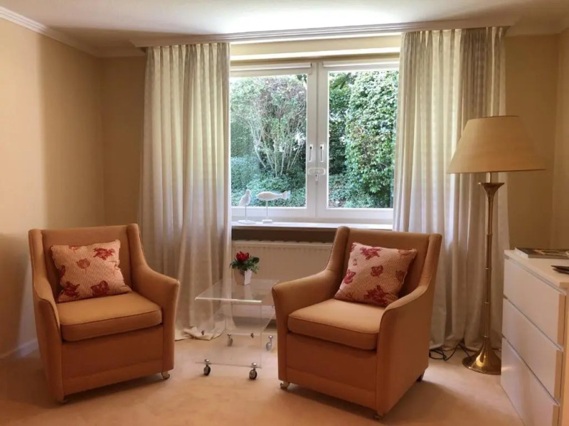 Ferienwohnung in weißer Villa am Kliff