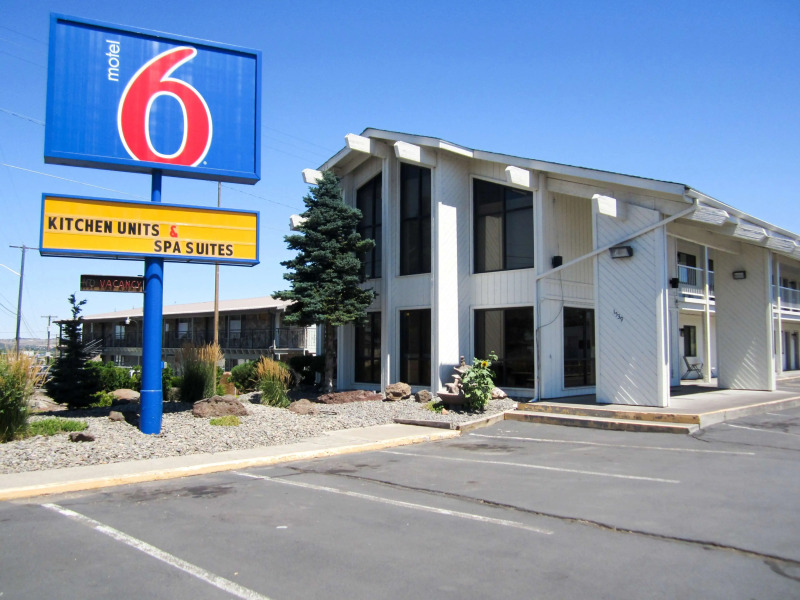 Motel 6 Madras, OR