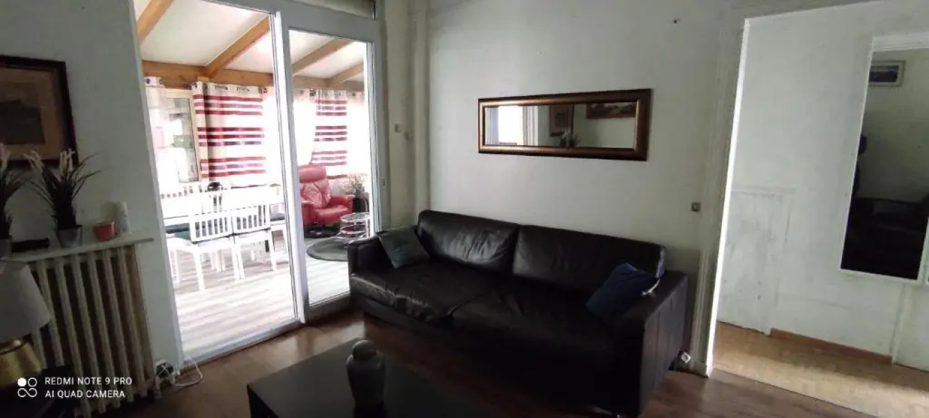 GRAND APPARTEMENT AVEC TERRASSE & JARDIN A 5 minutes de PARIS