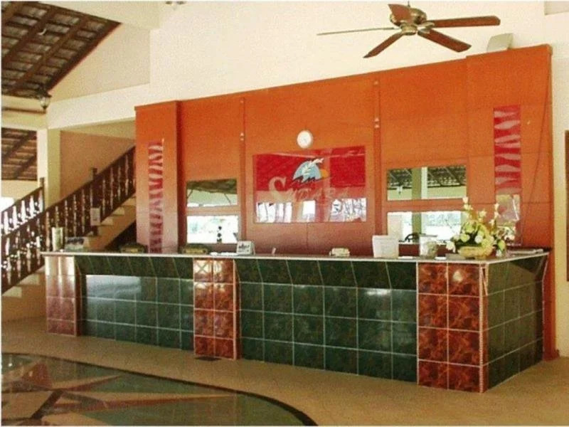 Hotel Sudara Beach Resort