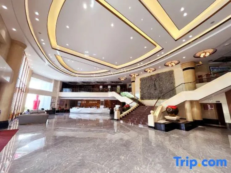 Guiping Ruquan Jingliugang Hotel (Xishan Branch)