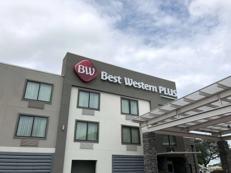Best Western Plus Bowling Green