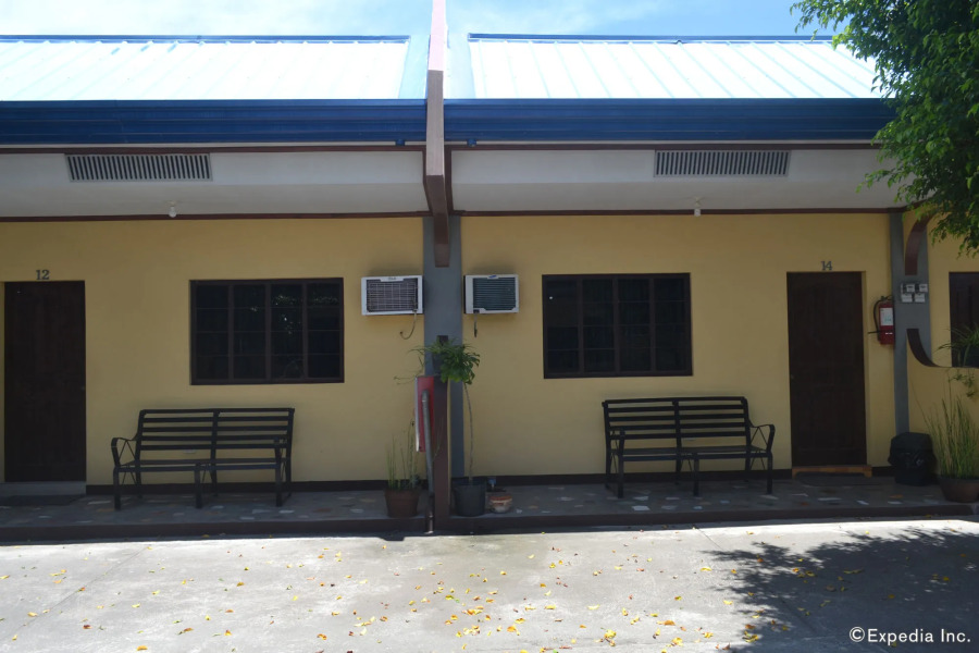 Antonio's Apartelle & Suites