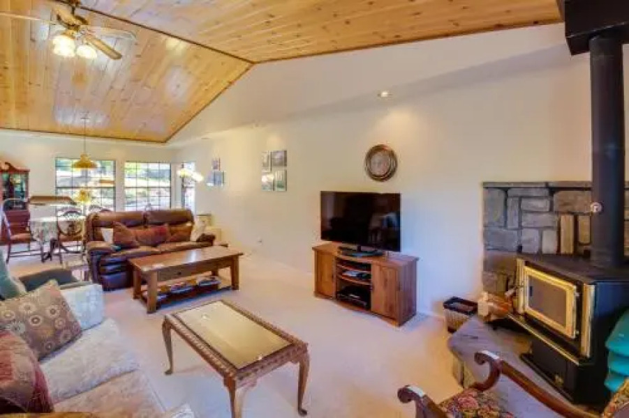 Point View Retreat 08 108