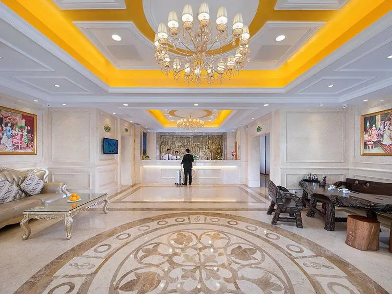 Vienna 3 Best Hotel Guangdong Yangchun Bus Station