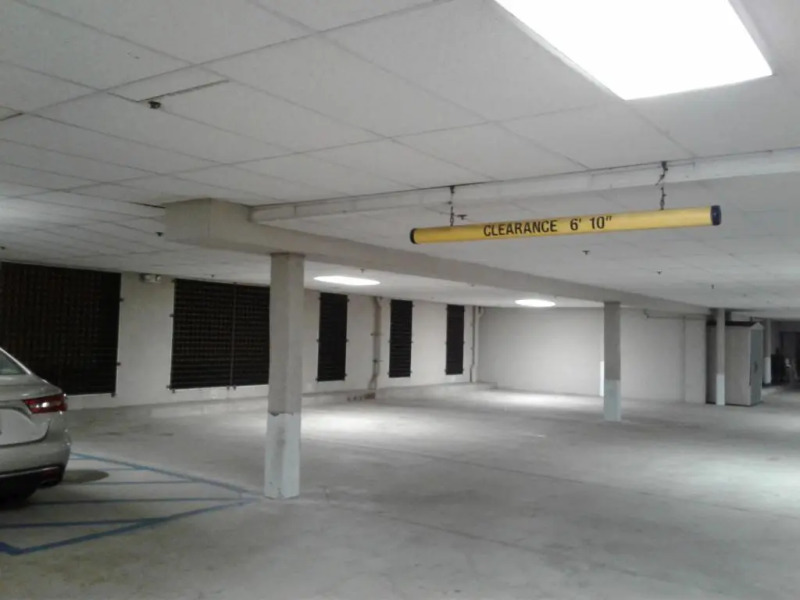 Beach House Inn & Suites