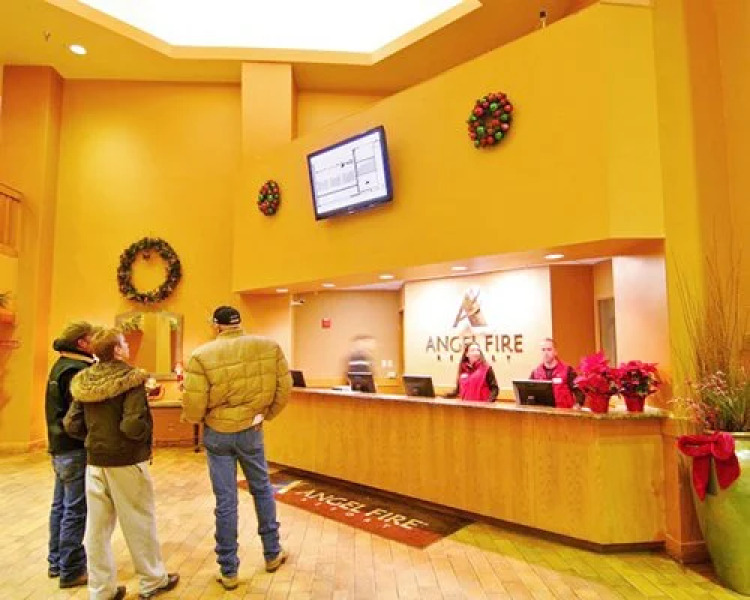 Eagle Wing Suites at Angel Fire Resort