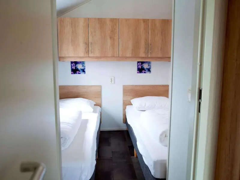 Pondside Stay w/ Kitchen