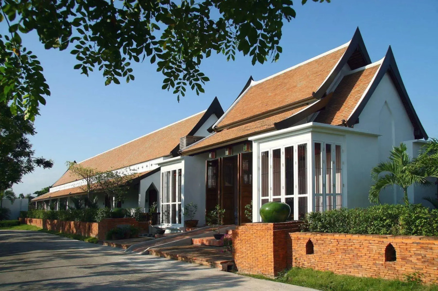 Dorm of Happiness by Tharaburi