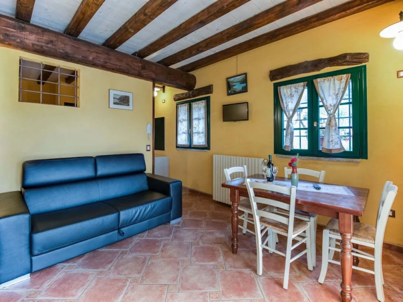 In a Green and Relaxing Atmosphere, With Pool and Stunning Lake View