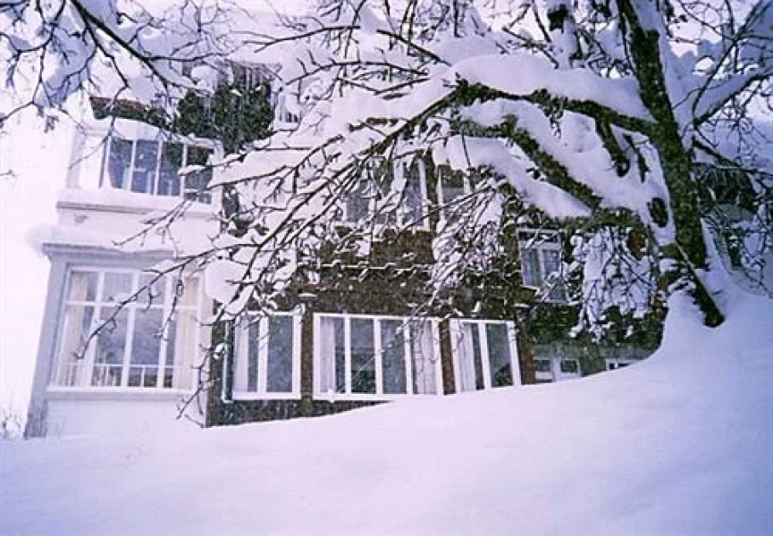 Les Airelles Bed and Breakfast