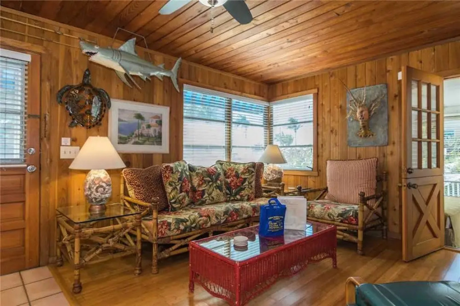 Anna Cabana Beach House by RedAwning