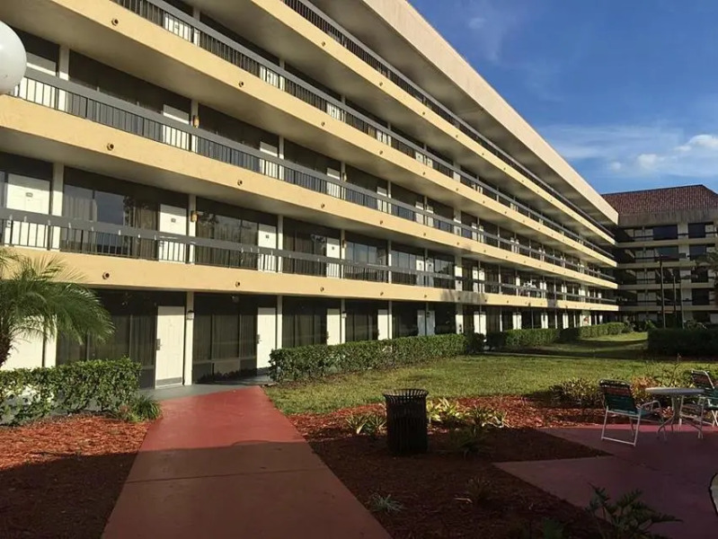 Orlando Metropolitan Resort