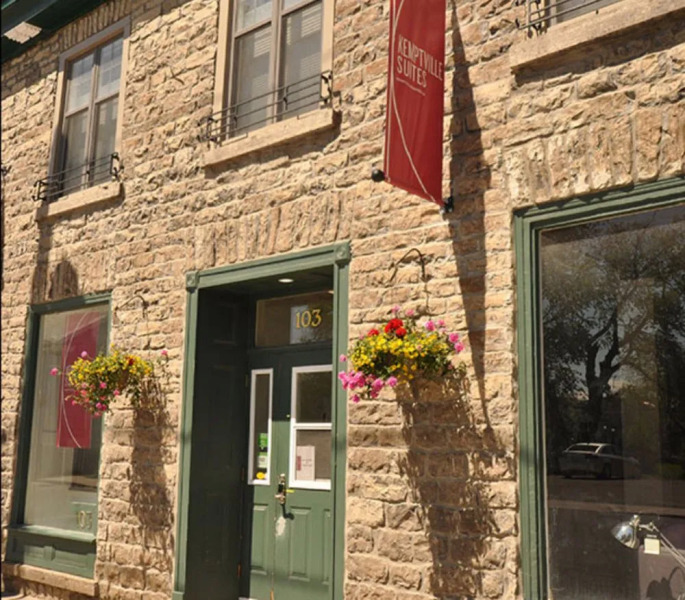 Kemptville Suites