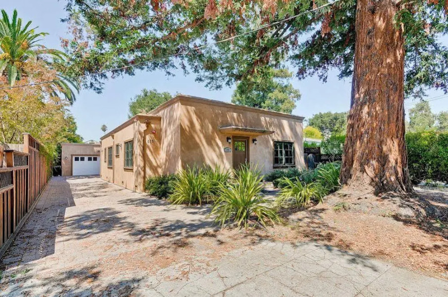 ELF Homes 3 Bedroom House on 8th Ave