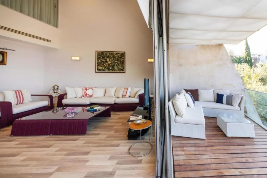 Regal Home With Shared Pool Near Beach in Bodrum