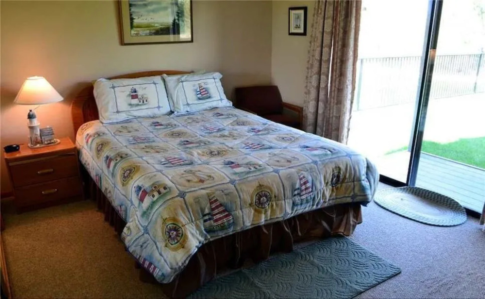 1664 Venice - 4 Br Home