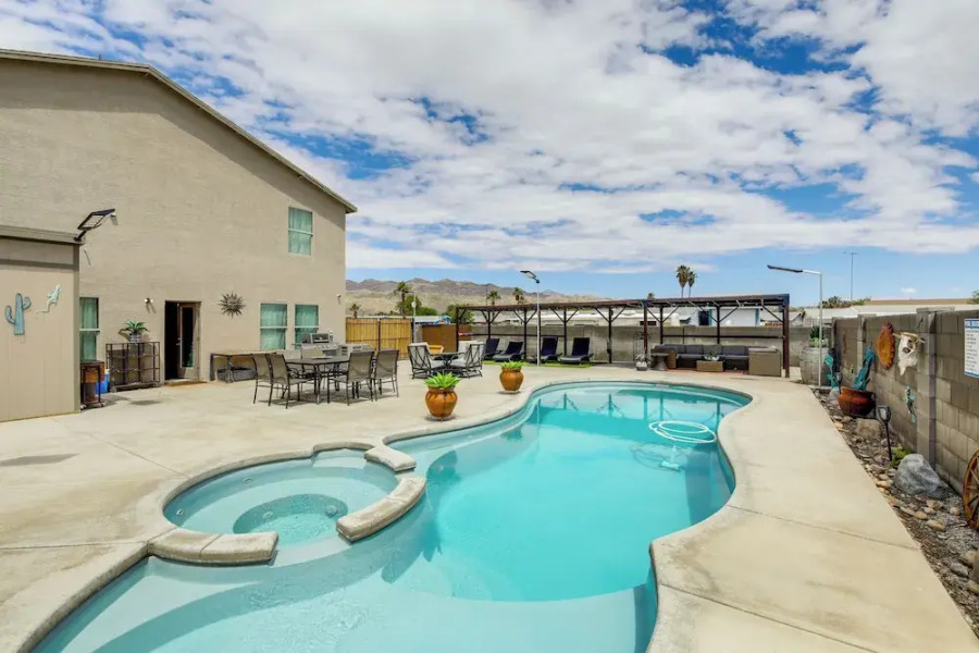 Welcoming Bullhead City Home w/ Pool & Game Room!