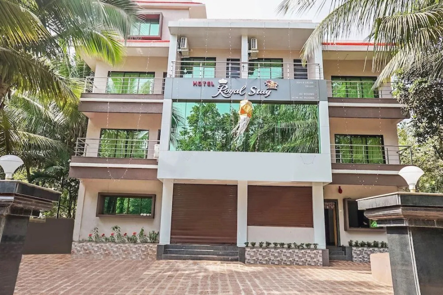 OYO 24932 Hotel Royal Stay