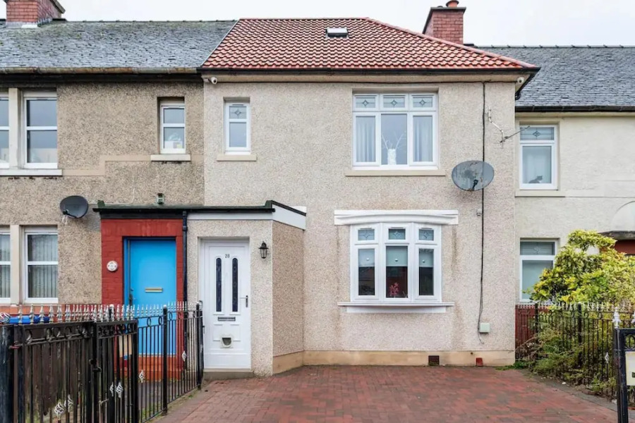 Captivating 2-bed House in Hamilton With Jacuzzi