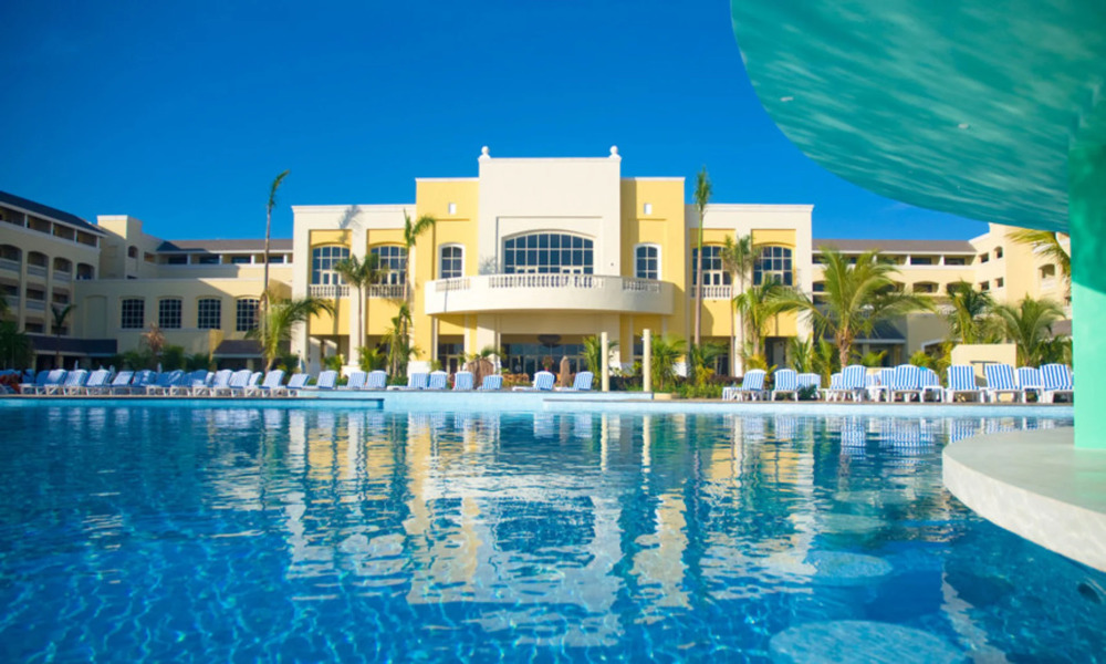 Iberostar Waves Rose Hall Beach - All Inclusive
