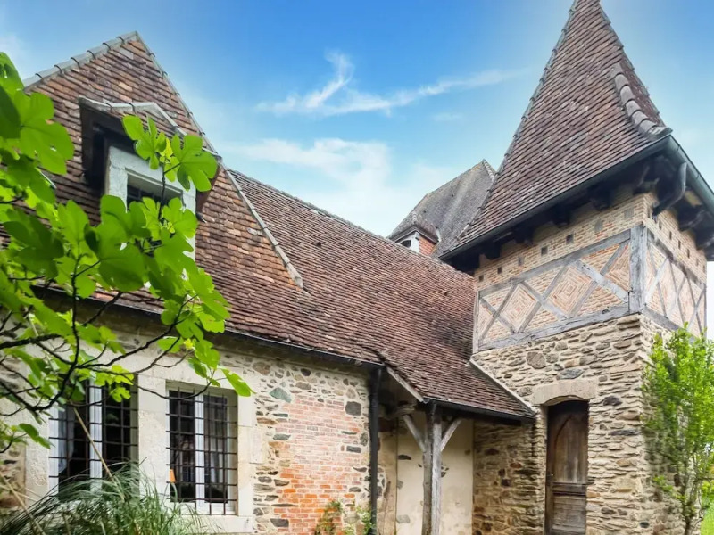 Lively Holiday Home With Private Pool