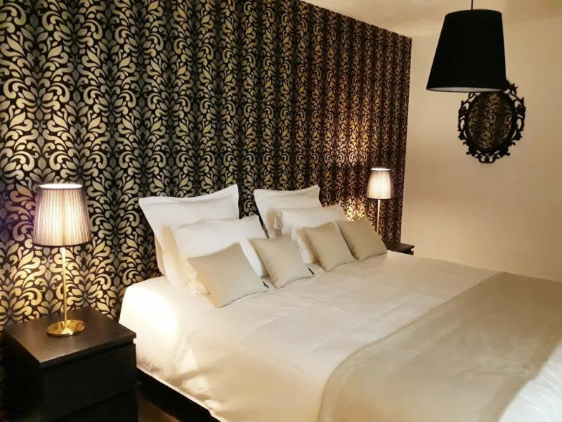 Table Et Chambre Particuliere