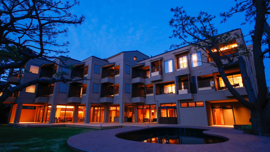 Awaji Hamarikyu Besso Takumi <Awajisjima>