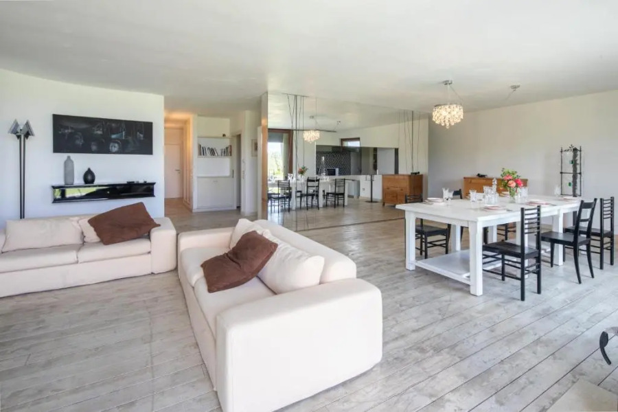 Casina al Vento by Mmega