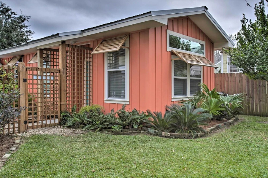 Walk to Beach From Chic Old Town Apartment w/ Yard