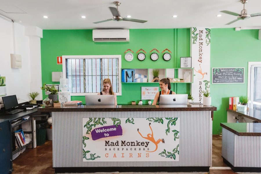 Mad Monkey Backpackers Central
