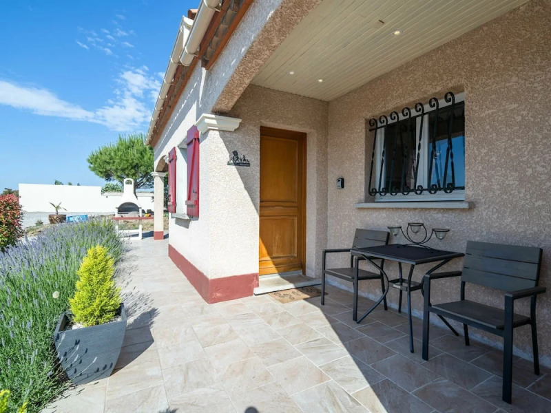 Luxury Villa with Private Swimming Pool in Escales