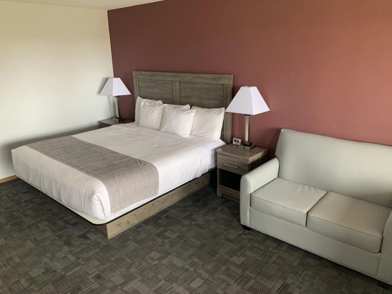 Cherry Hills Golf & Lodge