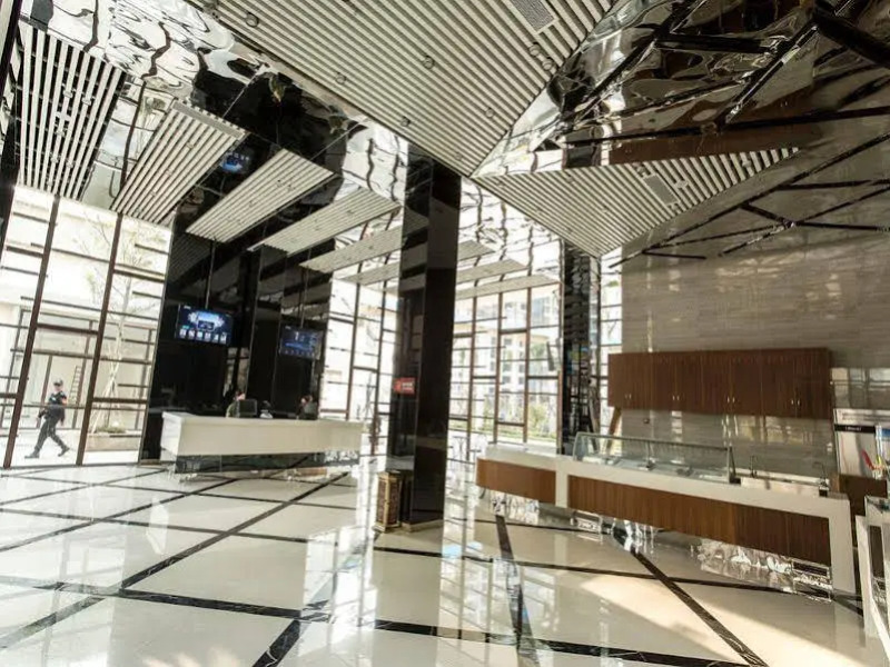 Aloha Oceanfront Suite Resort