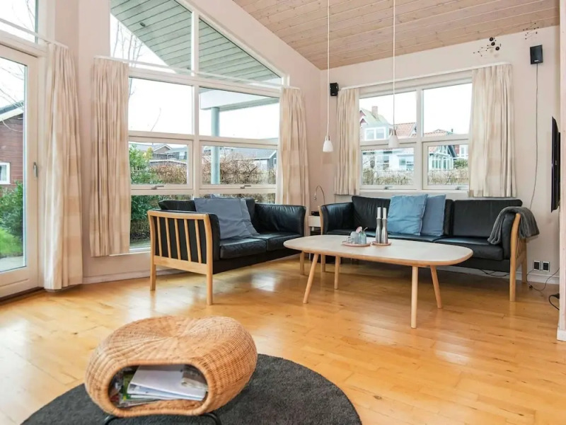 8 Person Holiday Home in Sjolund-by Traum