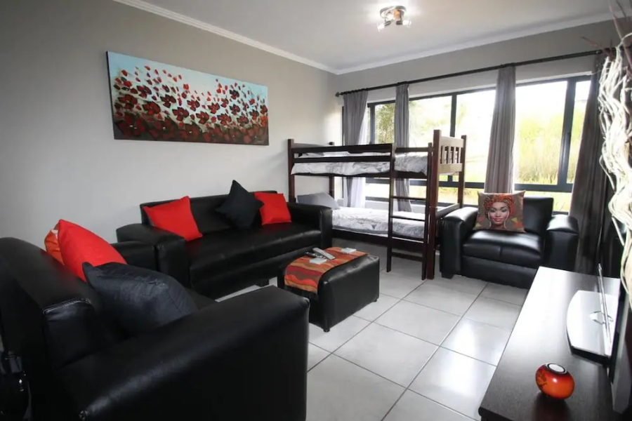 Jackal Creek Self-Catering Apartments