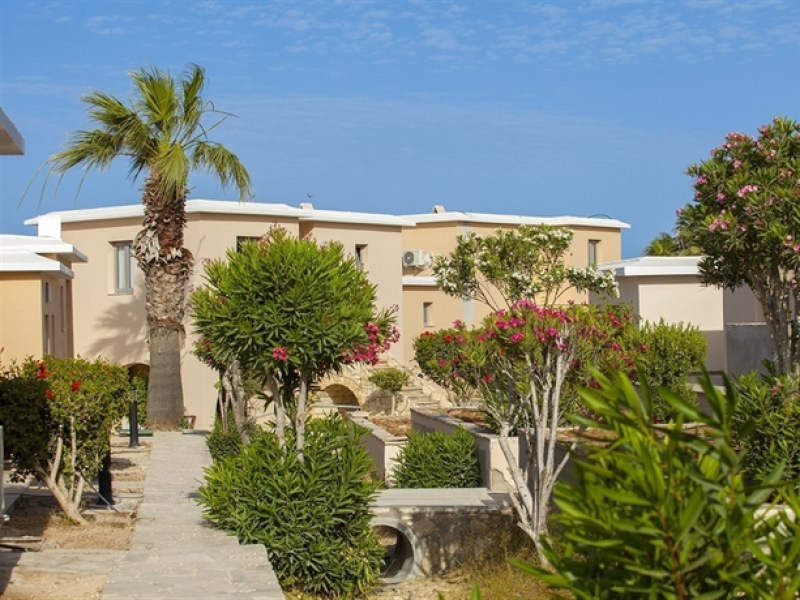 Louis Ayios Elias Village