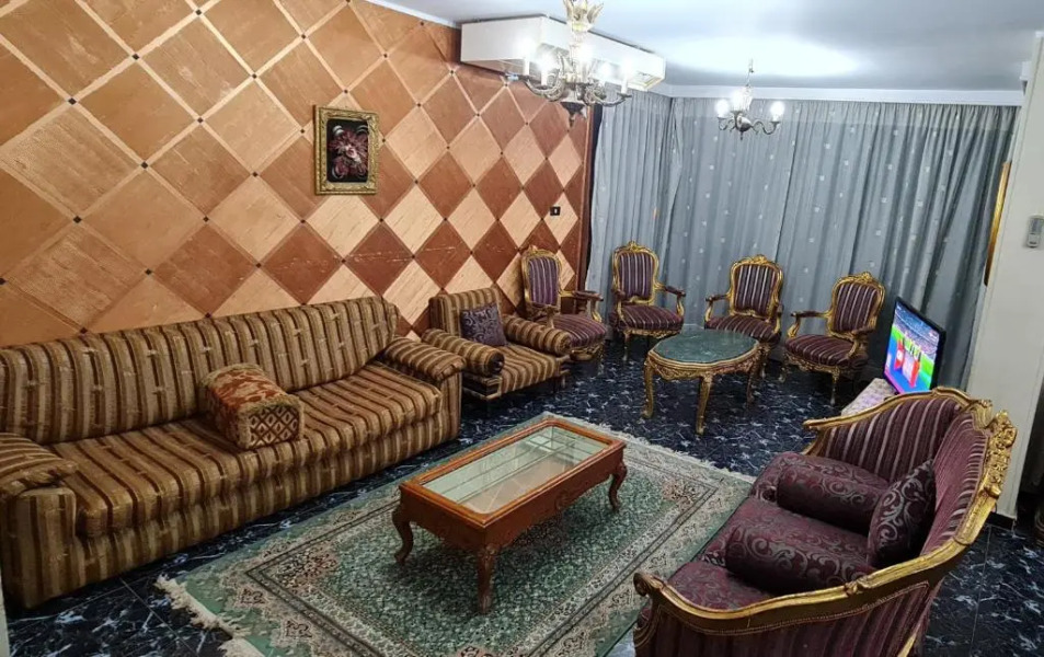 Comfy 3 Bedrooms Apartment in Cairo Z1