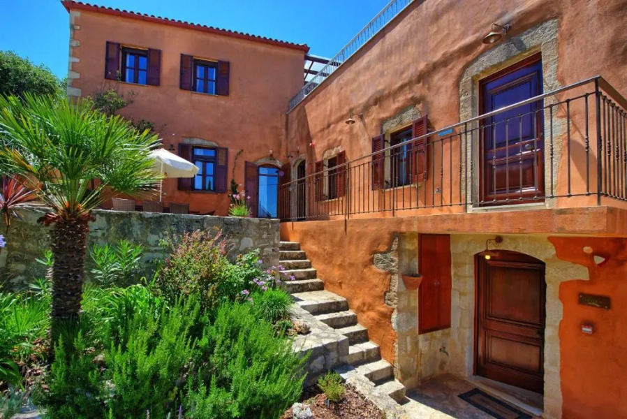 Villa Rodanthi by MediterraneanVillas