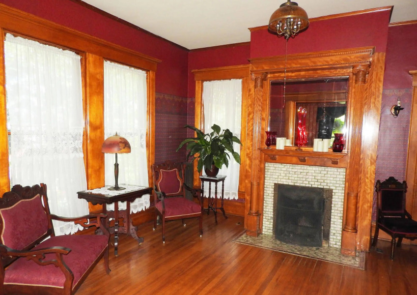 Champaign Garden Inn