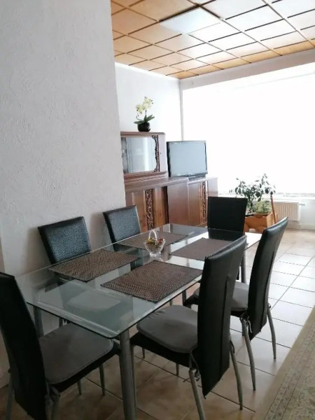 Schone Wohnung Im Herzen Von Burgstadt