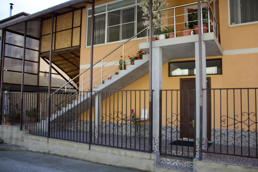 Loo Home&Sea на улице Енисейская 6/33