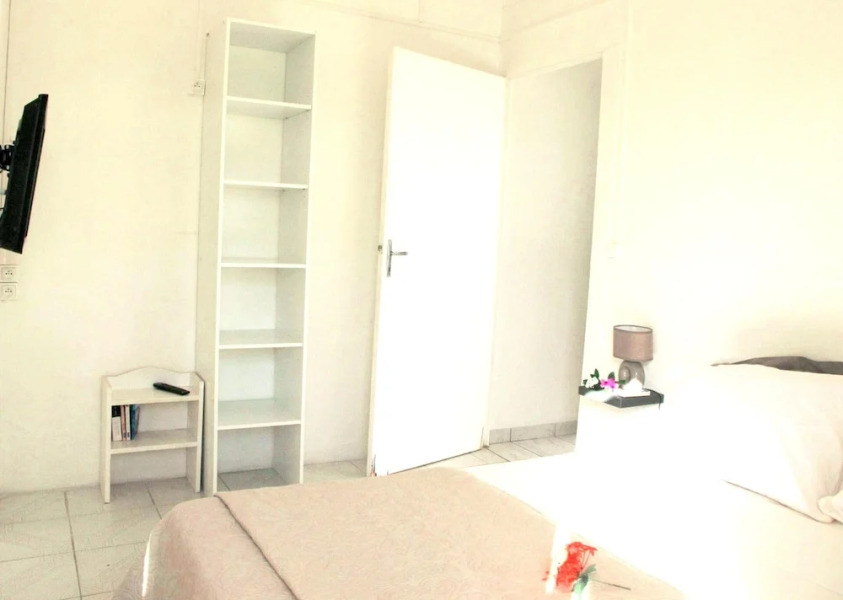 House With 2 Bedrooms in Le Lorrain, With Furnished Garden