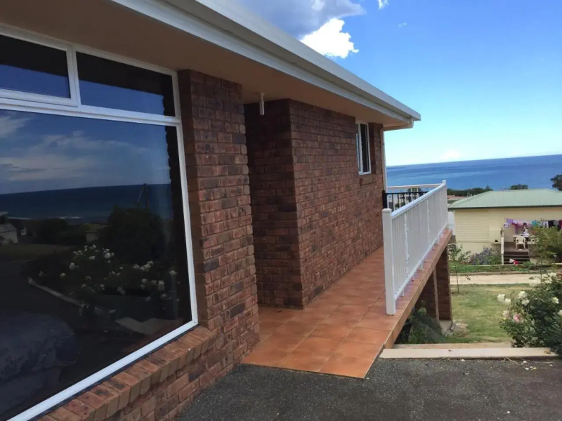 Penguin Seaside Homestay