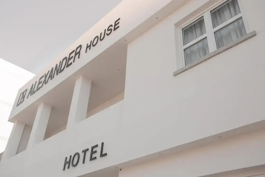 Alexander House Hotel